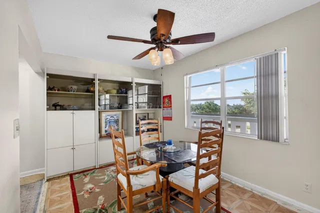 Residence photo 9