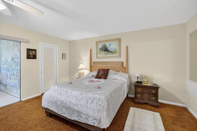 Residence photo 12