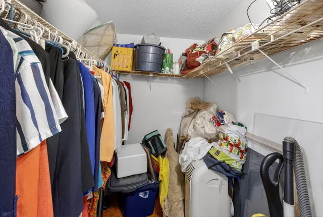Residence photo 14