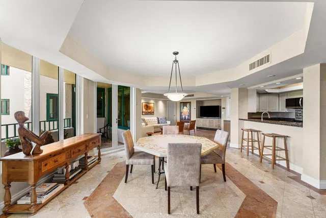 Mizner Court Unit 410 photo 11