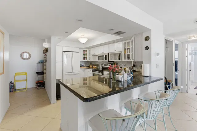 Unit Apt 4e photo 14