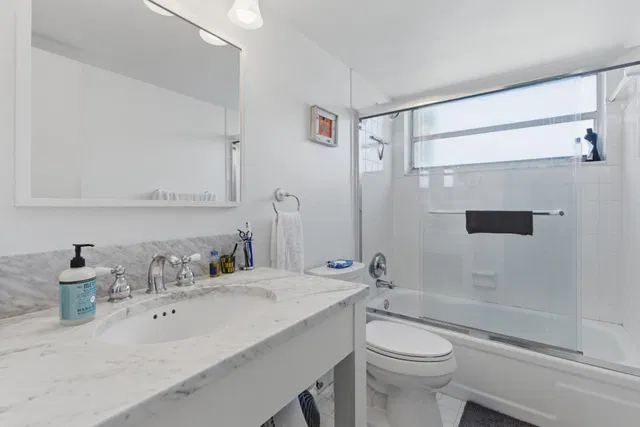 Unit Apt 4e photo 25