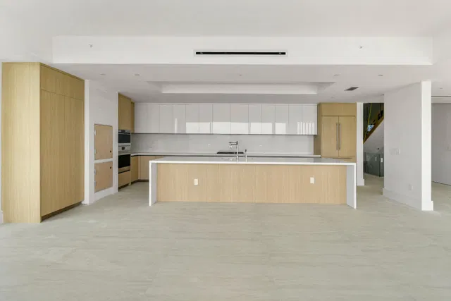 Forte Luxe Unit 6 photo 2