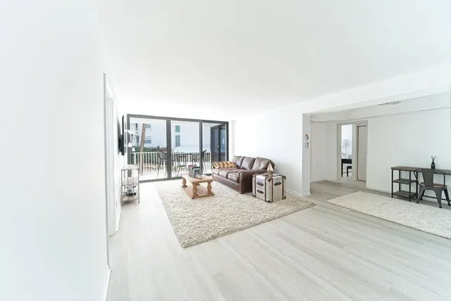 Unit 207 photo 2