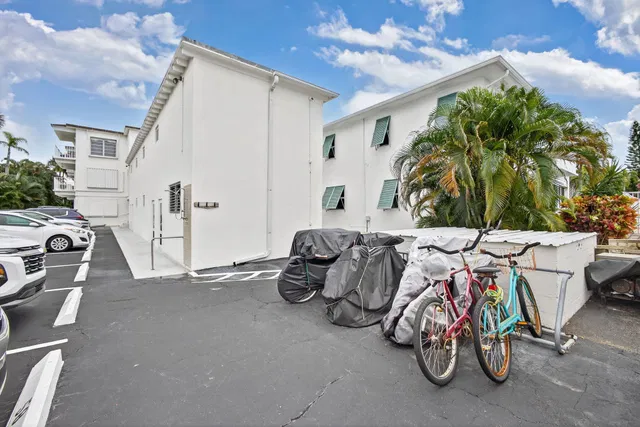 4001 S Ocean South Palm Beach Unit 111 photo 19