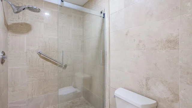 Unit 208 photo 18