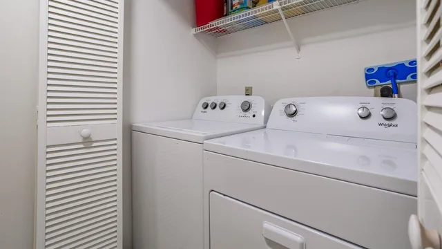 Unit 208 photo 20