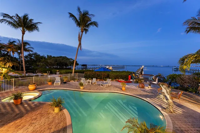 Sewall's Point Residence photo 9