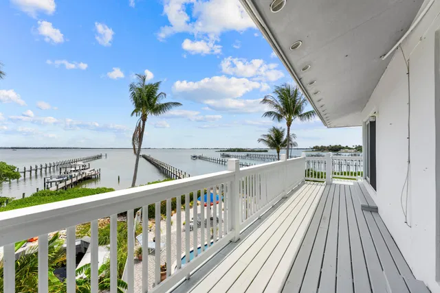 Sewall's Point Residence photo 36