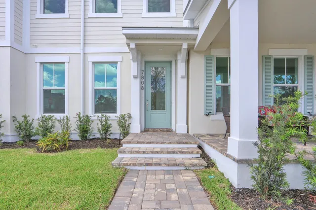 Residence photo 3