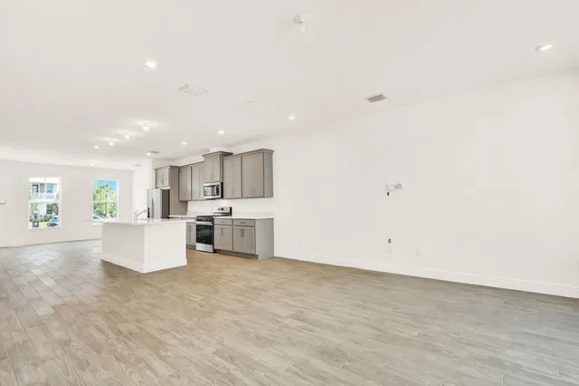 Residence photo 16