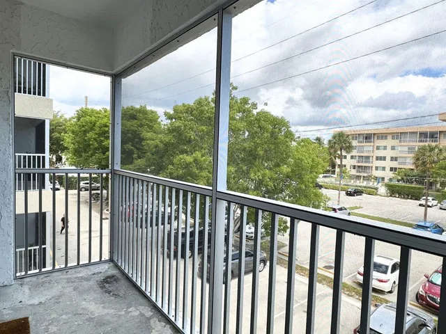 Boca Raton Unit 3020 photo 6