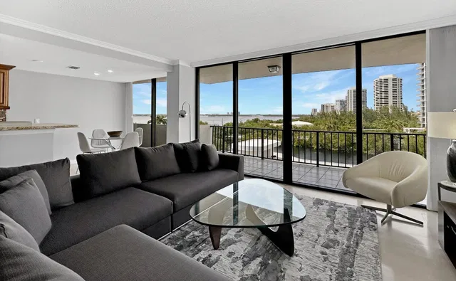 Singer Island Unit 2-506 photo 4