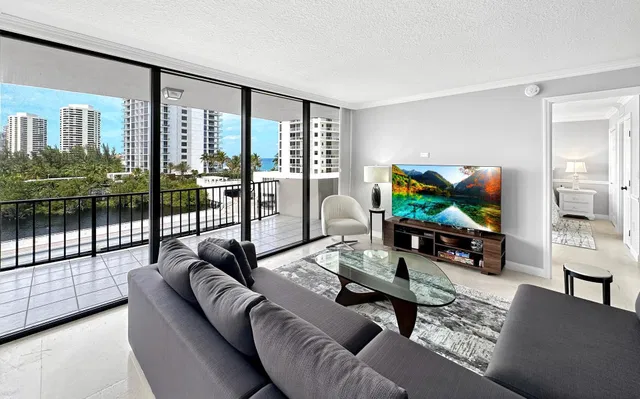 Singer Island Unit 2-506 photo 5