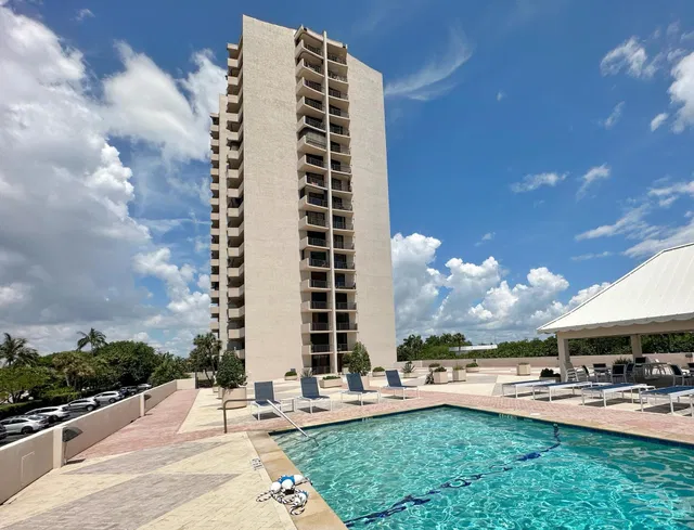 Singer Island Unit 2-506 photo 23
