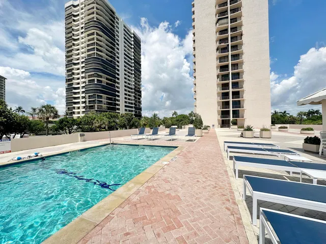 Singer Island Unit 2-506 photo 24