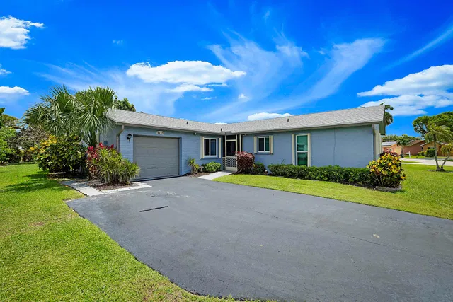 Residence photo 2