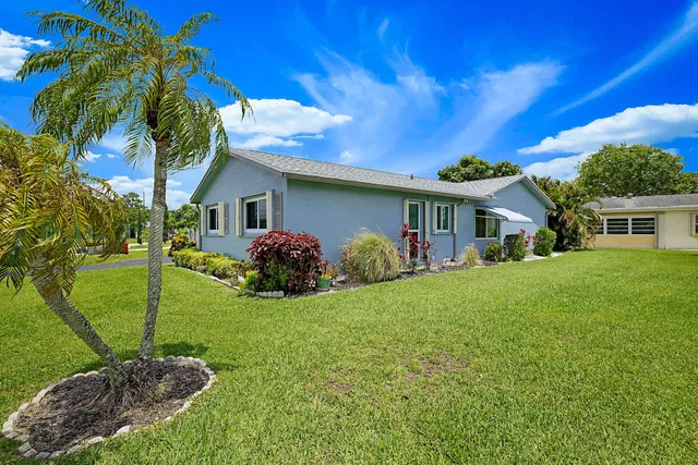 Residence photo 17