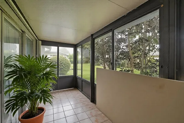 Residence photo 21