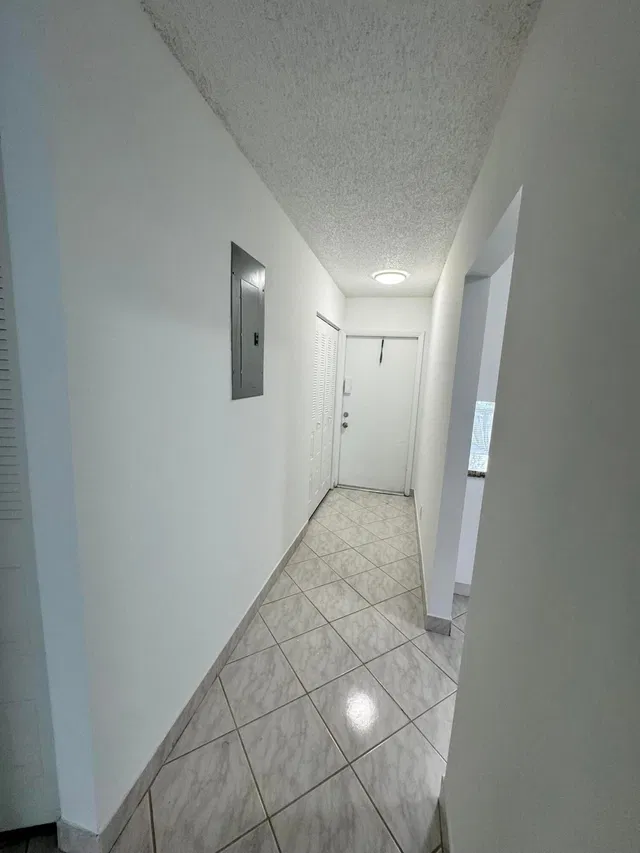 Residence photo 7