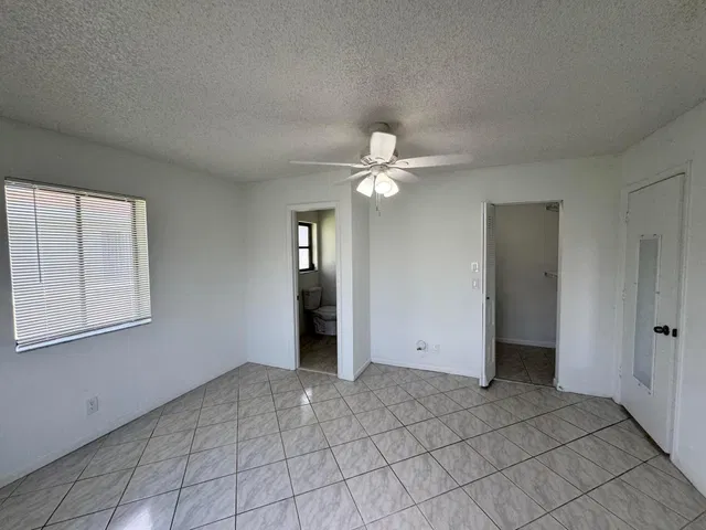 Residence photo 11