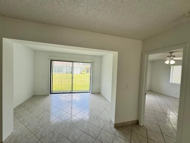 Residence photo 21
