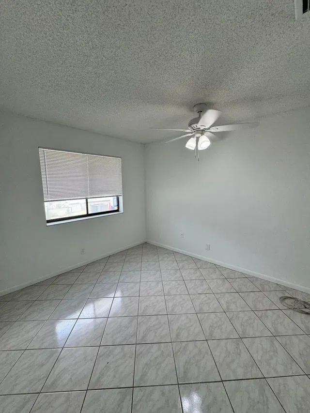 Residence photo 23