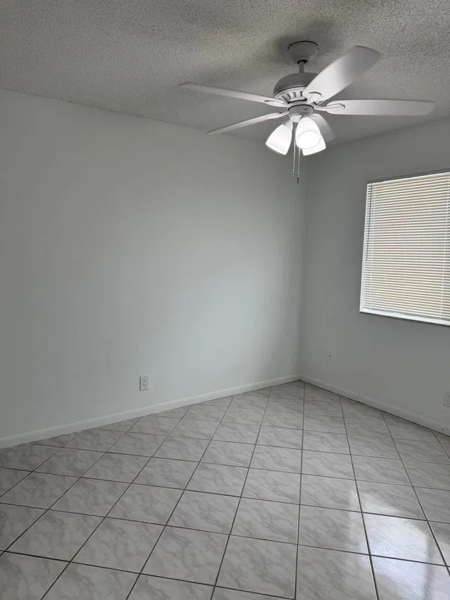 Residence photo 26