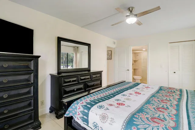  Unit E2 photo 26
