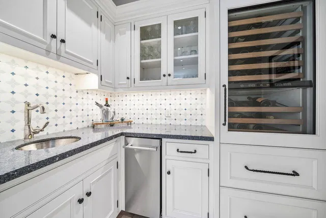 Admirals Cove Residence photo 13