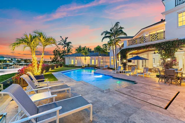 Admirals Cove Residence photo 37