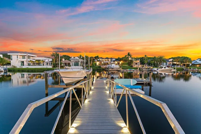 Admirals Cove Residence photo 43