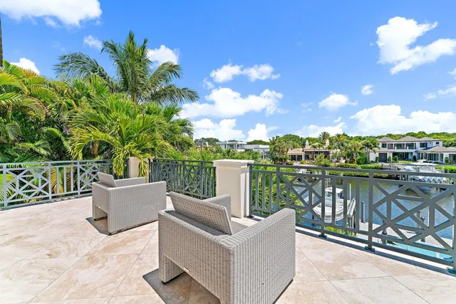 Admirals Cove Residence photo 52