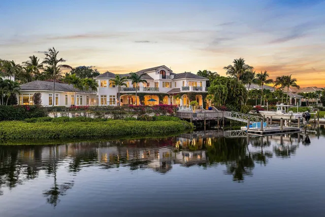 Admirals Cove Residence photo 55