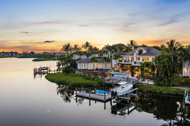 Admirals Cove Residence photo 56