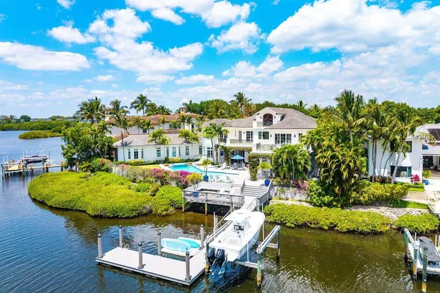 Admirals Cove Residence photo 60
