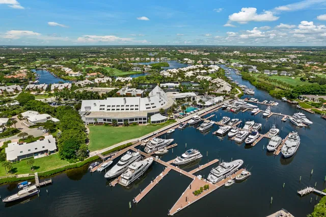 Admirals Cove Residence photo 72