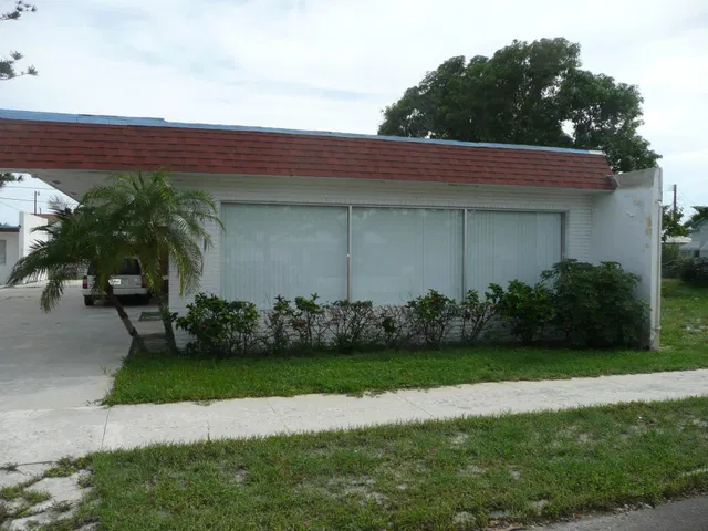 Residence photo 12