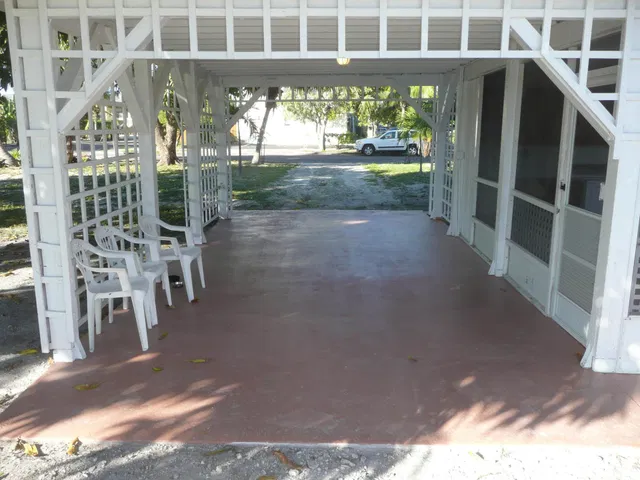 Residence photo 17