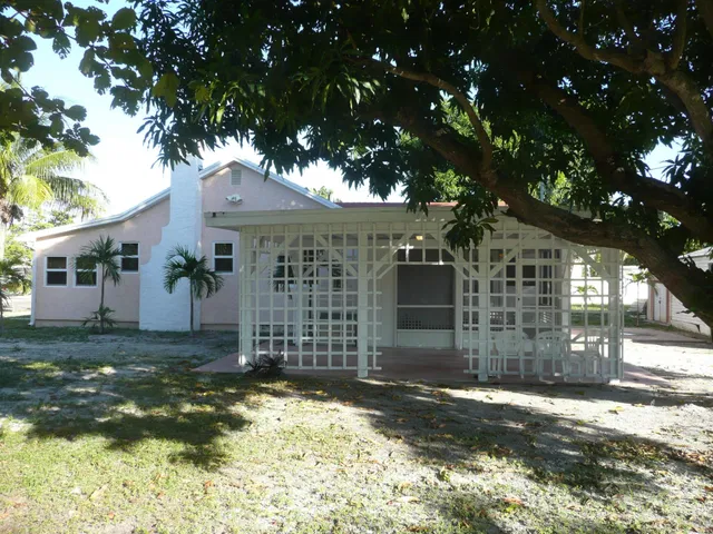 Residence photo 18