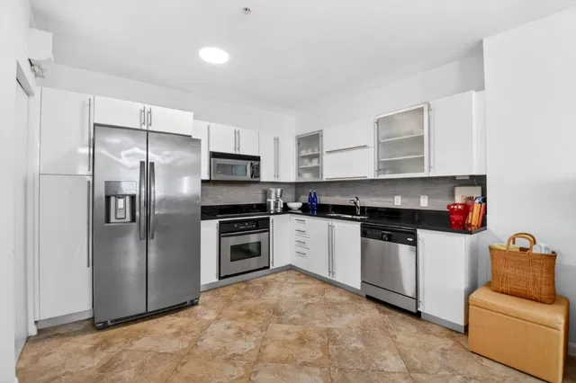 Villa Lofts Unit 304 photo 4