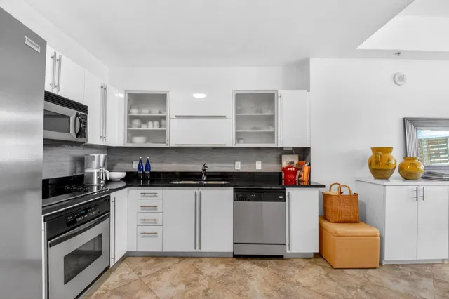 Villa Lofts Unit 304 photo 5