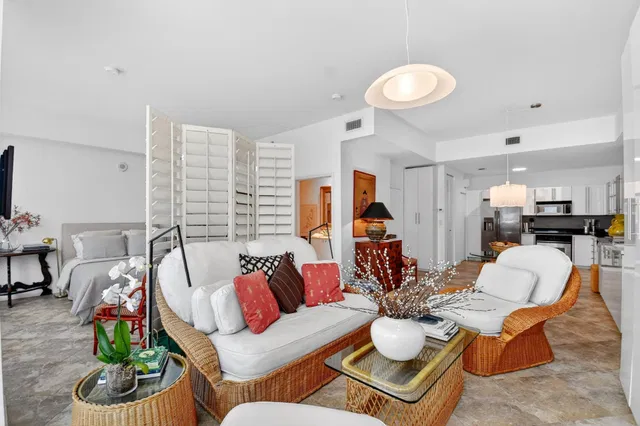 Villa Lofts Unit 304 photo 13