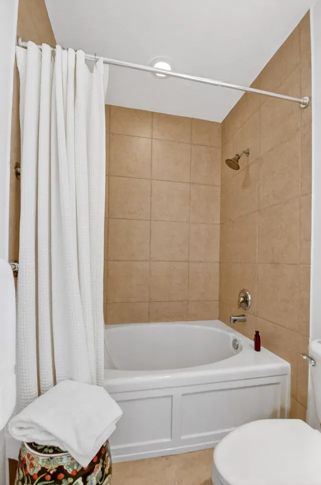 Villa Lofts Unit 304 photo 15