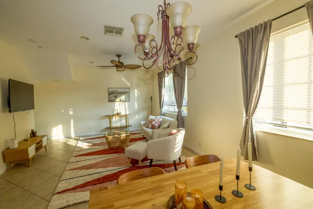  Residence photo 10