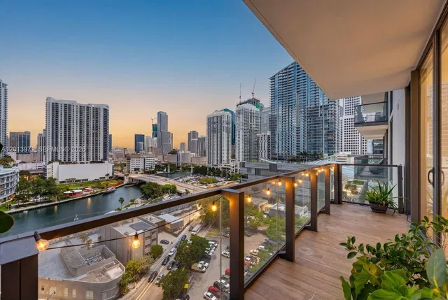 Rise Brickell City Centre 1012
