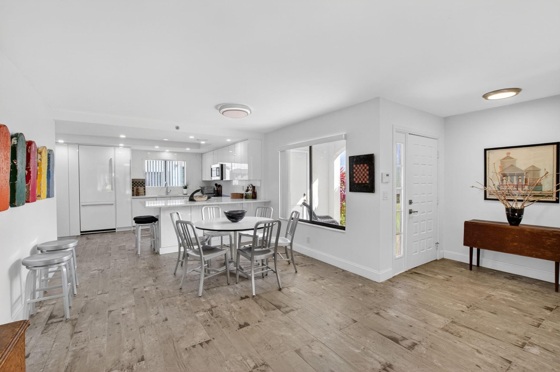 Unit 12601 photo 4
