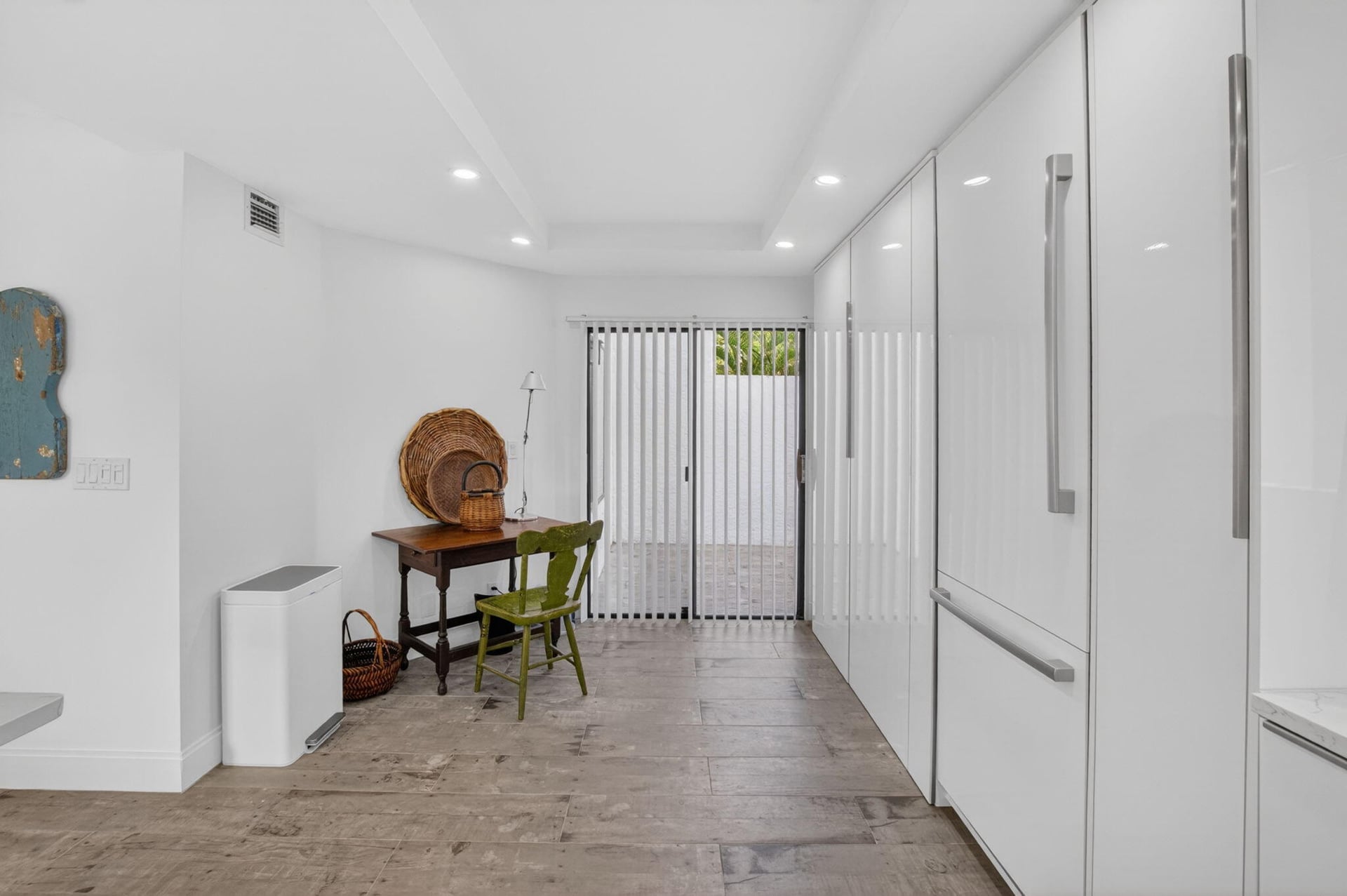 Unit 12601 photo 23