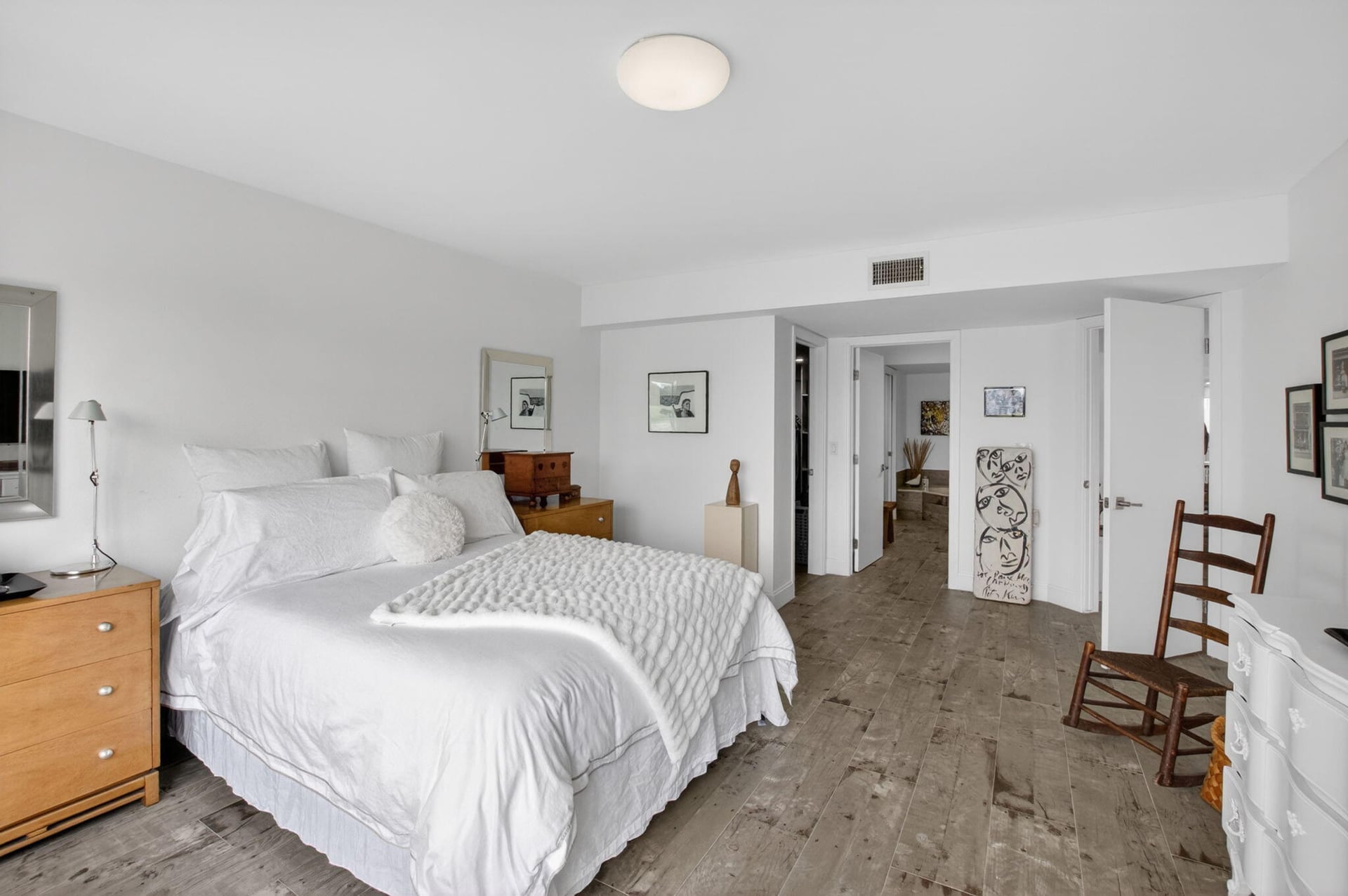 Unit 12601 photo 28