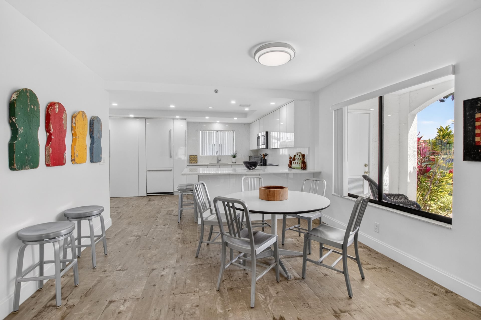 Unit 12601 photo 59